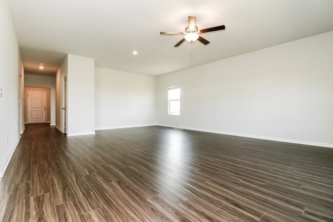 126 Shire Dr