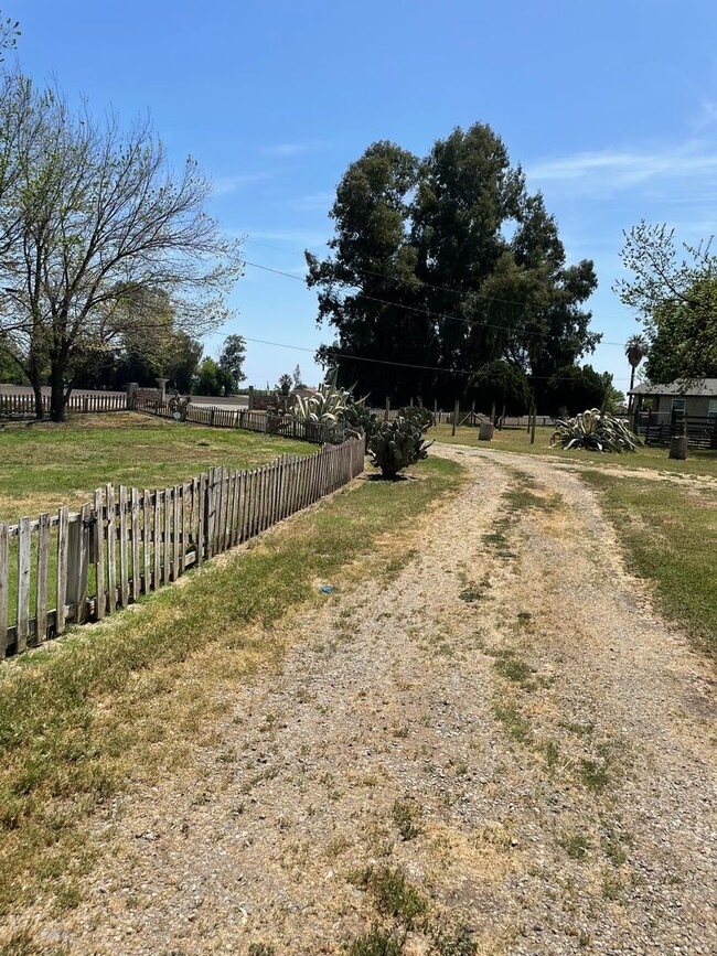 Photo - COMING SOON-Beautiful Country-Style Home in Dos Palos, CA!