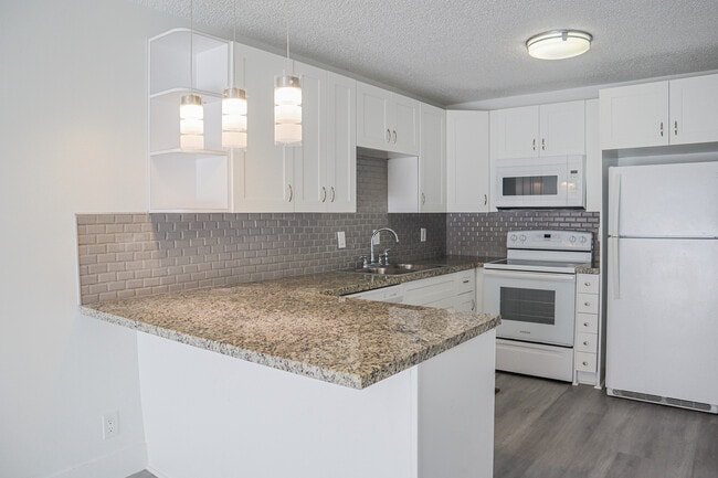 Photo - 8005 Lake Dr Unit 311