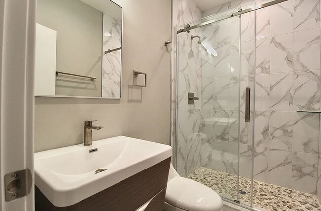 Photo - 1642 Cambridge St Unit A