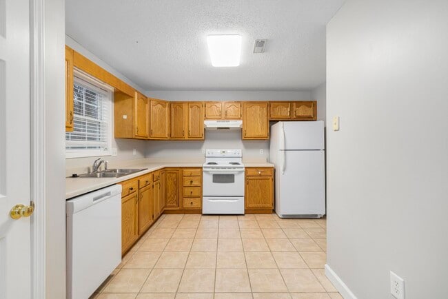 Photo - 2101 Cherokee Rd