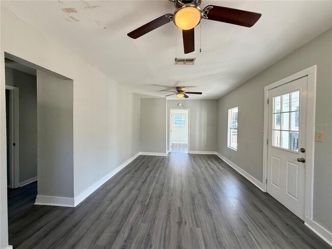 Photo - 506 Park Way