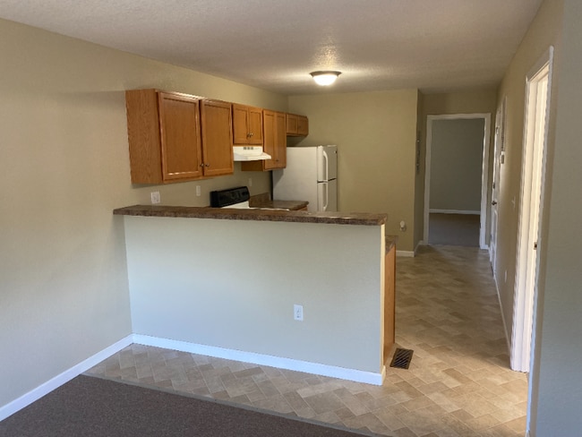 Photo - 121 St George Ln