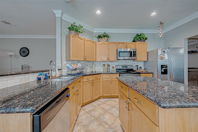 Building Photo - 211 Rolling Plains Dr Rental