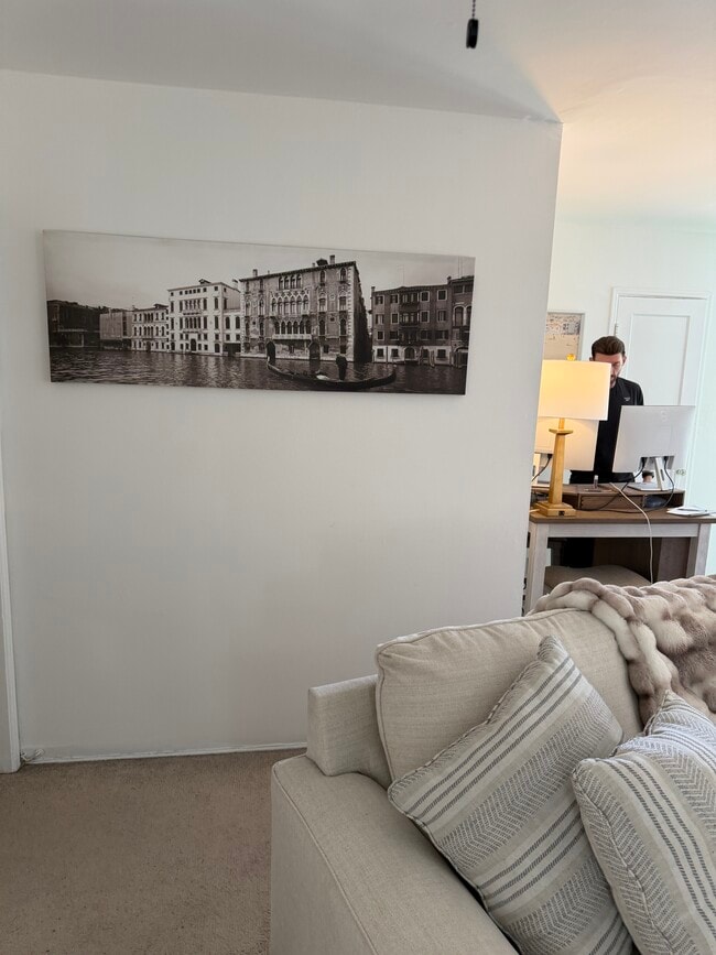1849 S Beverly Glen Blvd Unit 1851