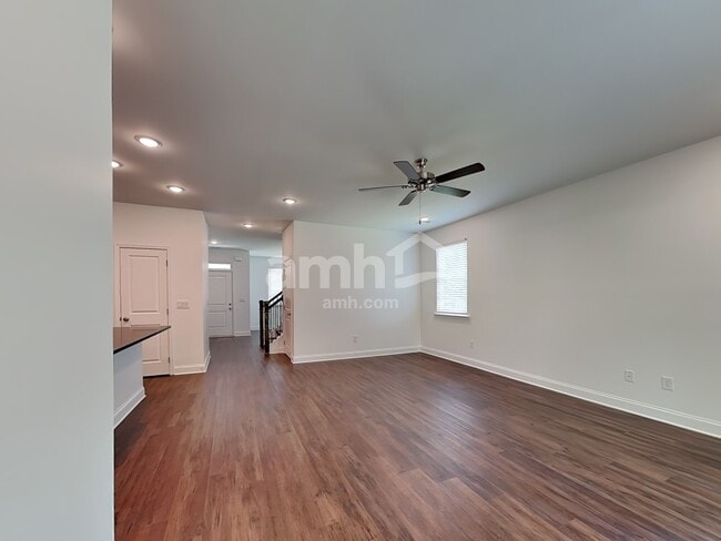 Photo - 90 Spruce Cir