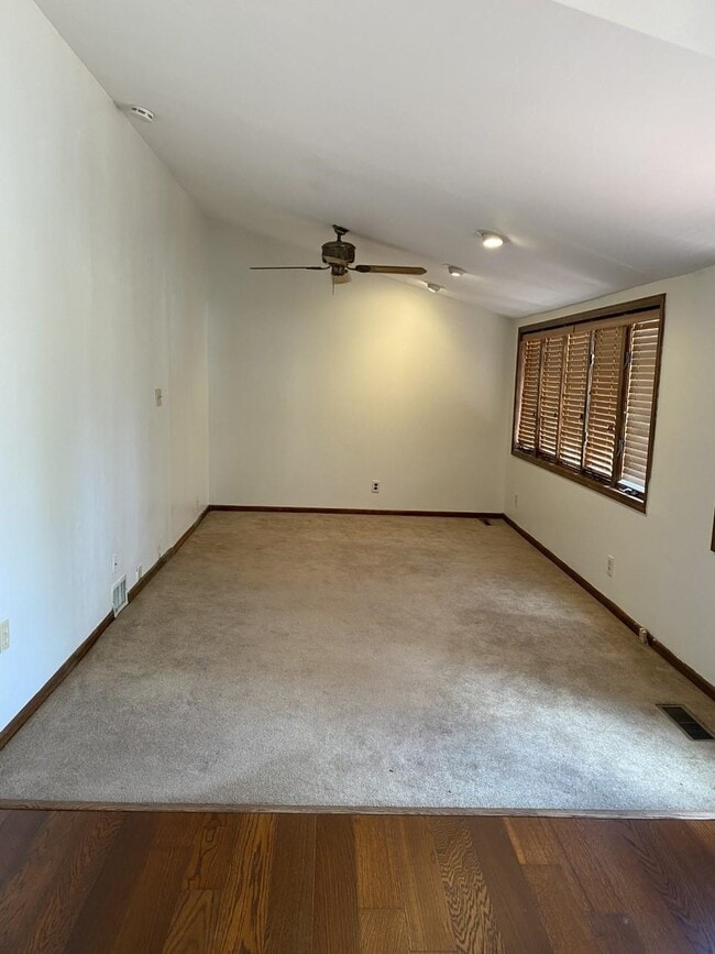 Photo - 530 E Passaic Ave