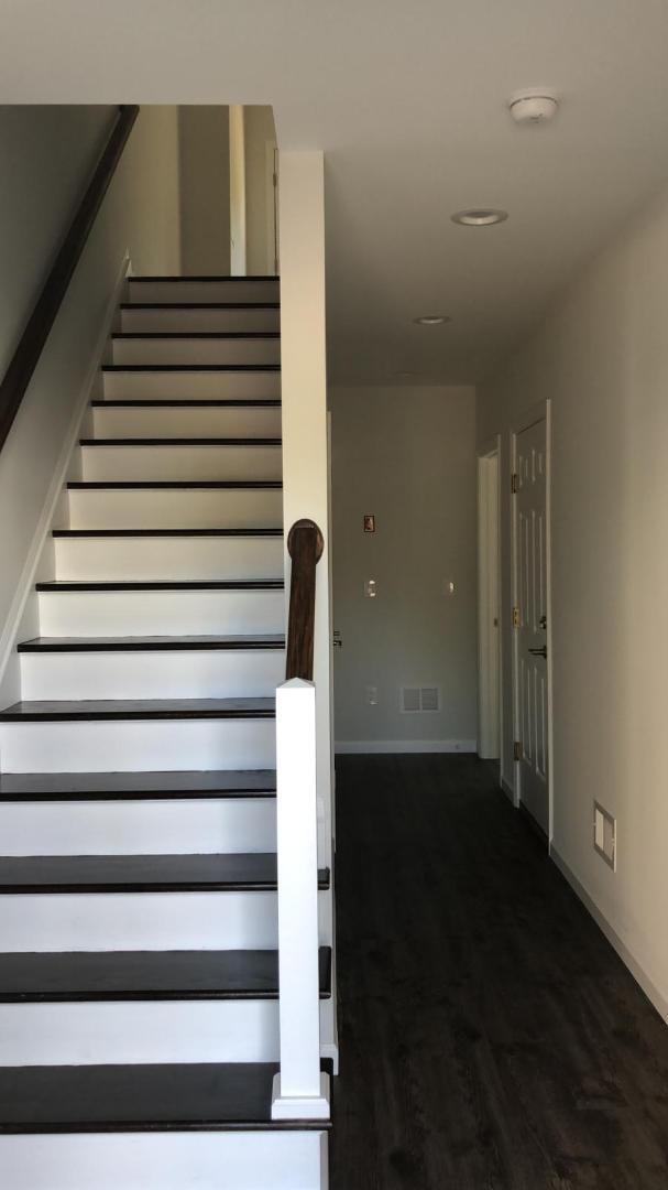 Photo - 38 Triangle St