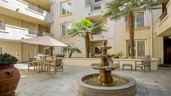 Remodeled 2Bed/2Bath Condo, SS Appliances,... - Remodeled 2Bed/2Bath Condo, SS Appliances,...