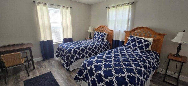 Photo - 712 Artesia Ave