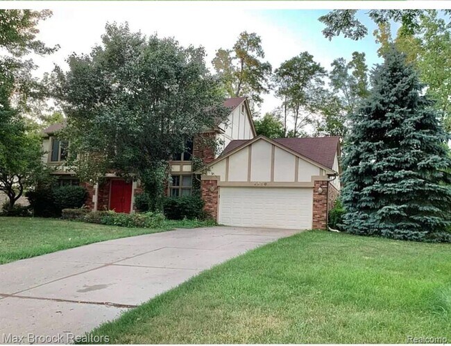 6330 Odessa Dr
