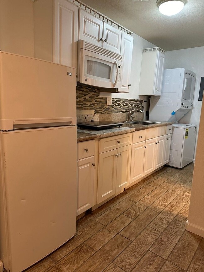 Photo - 390 El Toro Way Unidad Studio 3