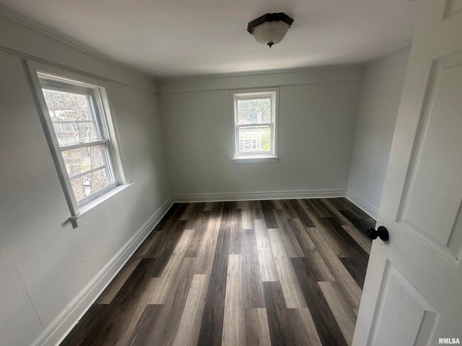 Photo - 723 W Armstrong Ave