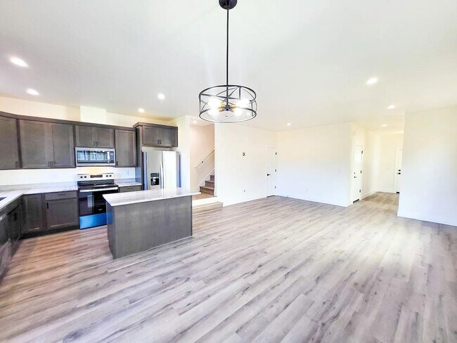 135 Sweet Ln