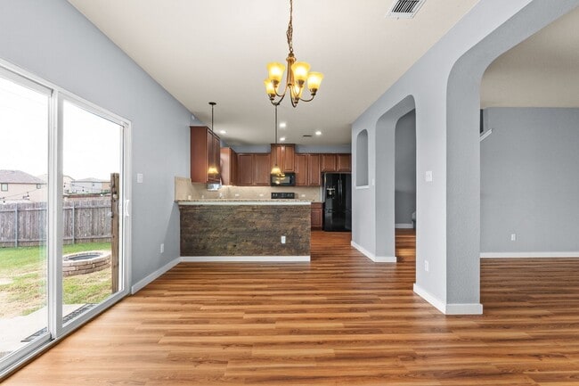 1053 Sagebrush Dr