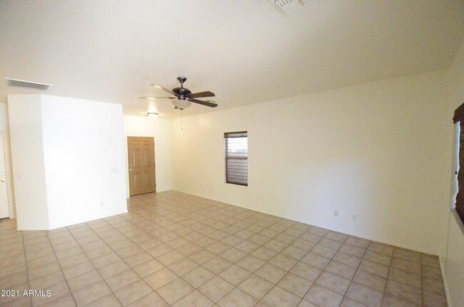 Photo - 7022 Cesar St