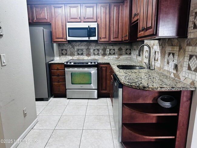 Photo - 7701 Timberlin Park Blvd Unidad 322 Rental