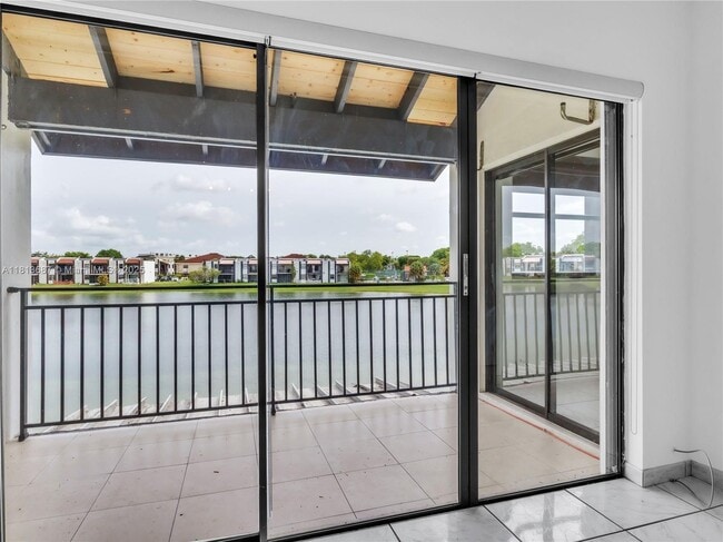 Photo - 500 W Park Dr Condo Unit 201