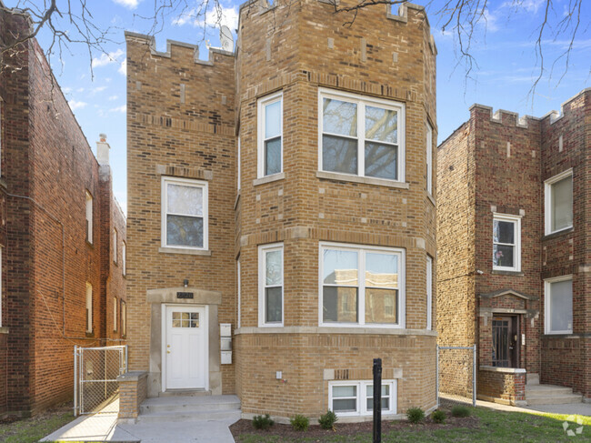 Building Photo - 7820 S Champlain Ave Rental
