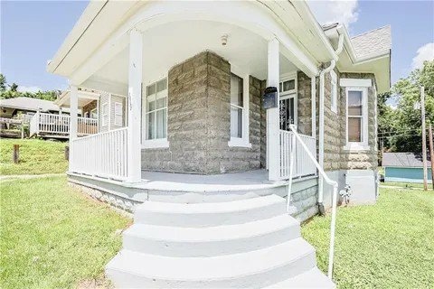 Photo - 619 Hamburg Ave