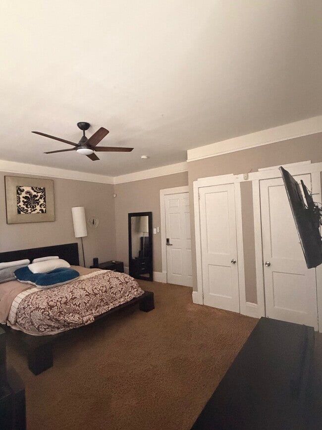Photo - 742 Peeples St SW