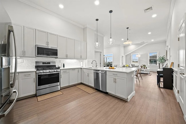 Building Photo - 320 Middlesex Ave Unit B401 Rental