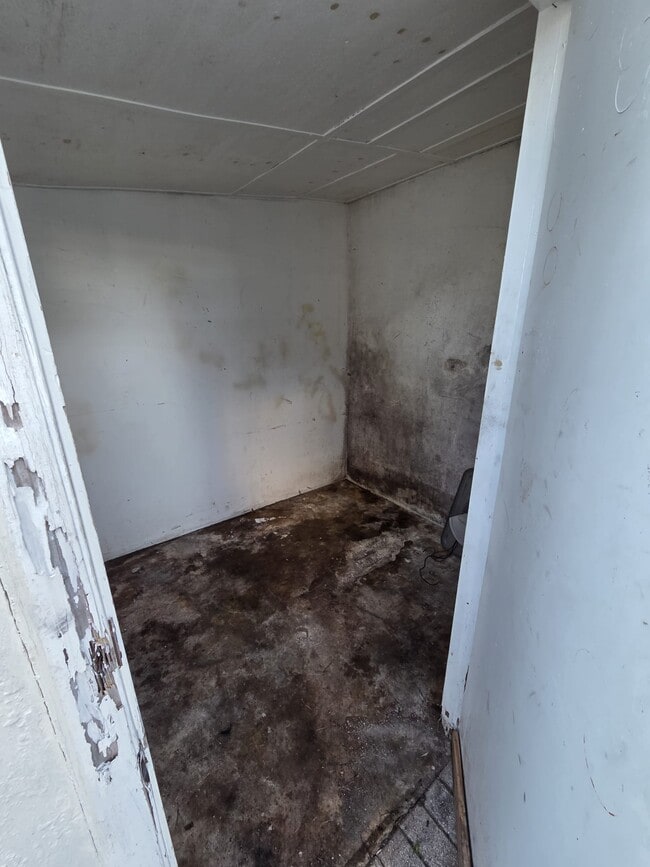 Photo - 5751 SW 37th St