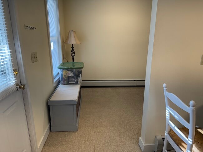 Entry bench - 47 Plunkett St Unit 47AR Furnished 1 bdrm