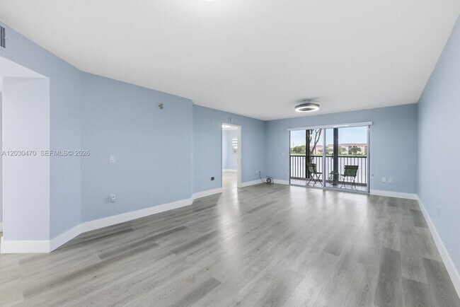 Photo - 550 SW 138th Ave Unit 206K