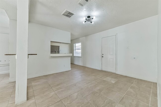 Photo - 11411 Murr Way