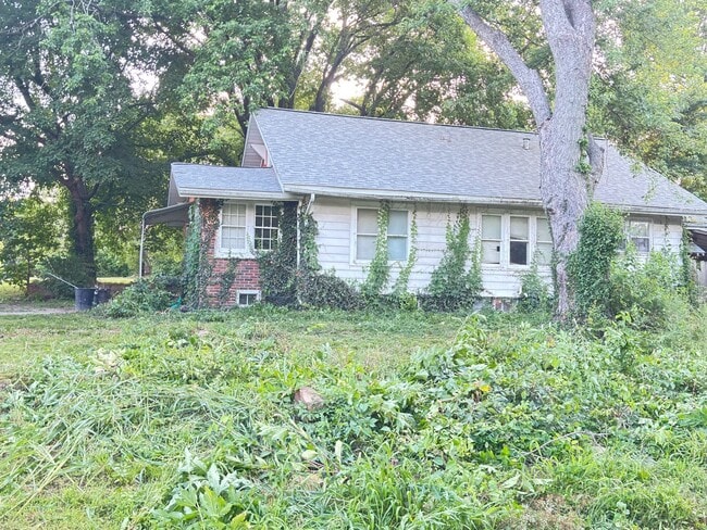 Photo - 108 Shipping St