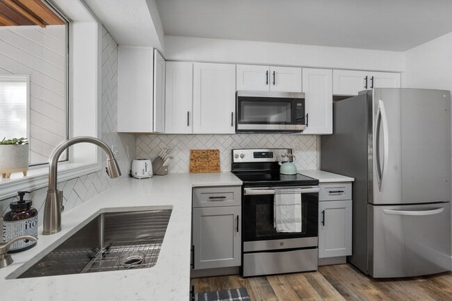 Photo - 4 Bedroom Home in SW Loveland