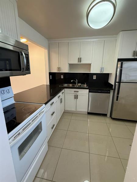 Building Photo - 2510 SW 81st Ave Unit 105 Rental