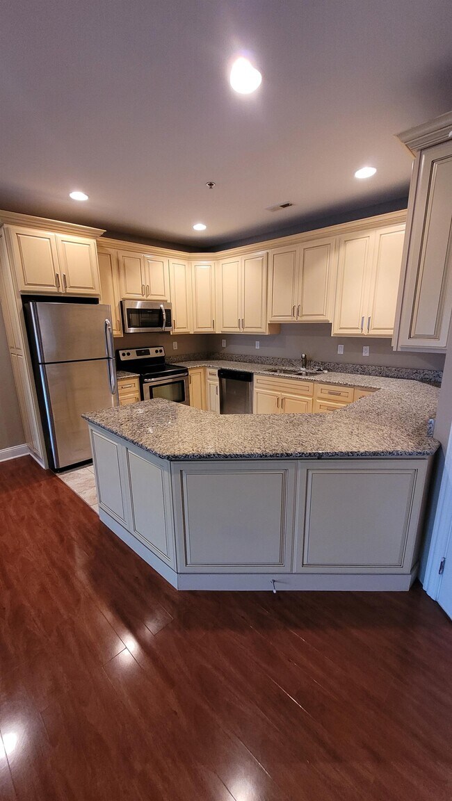 Photo - 7512 Lions Gate Pkwy Apartment Unit 7512