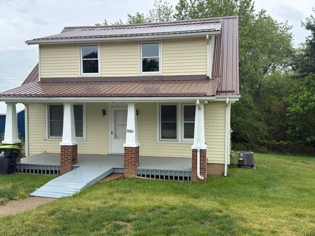 Photo - Pulaski, 4BR / 1.5 BA, available now