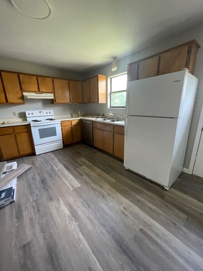 Photo - Alcoa City Schools 2 bedroom 2 bath call ...