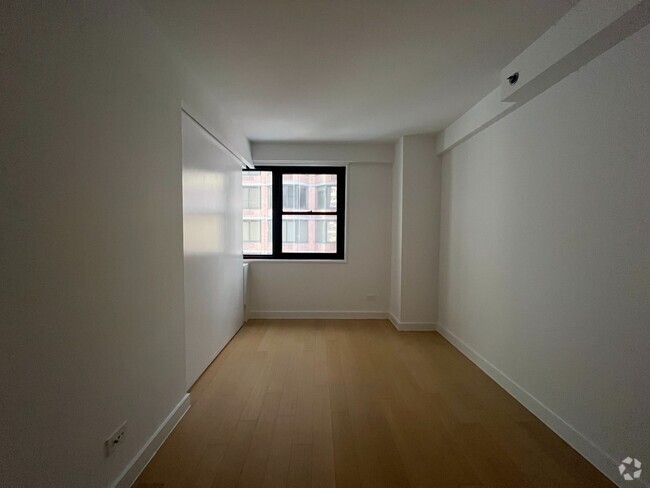 Building Photo - 222 E 39th St Unit 10A Rental