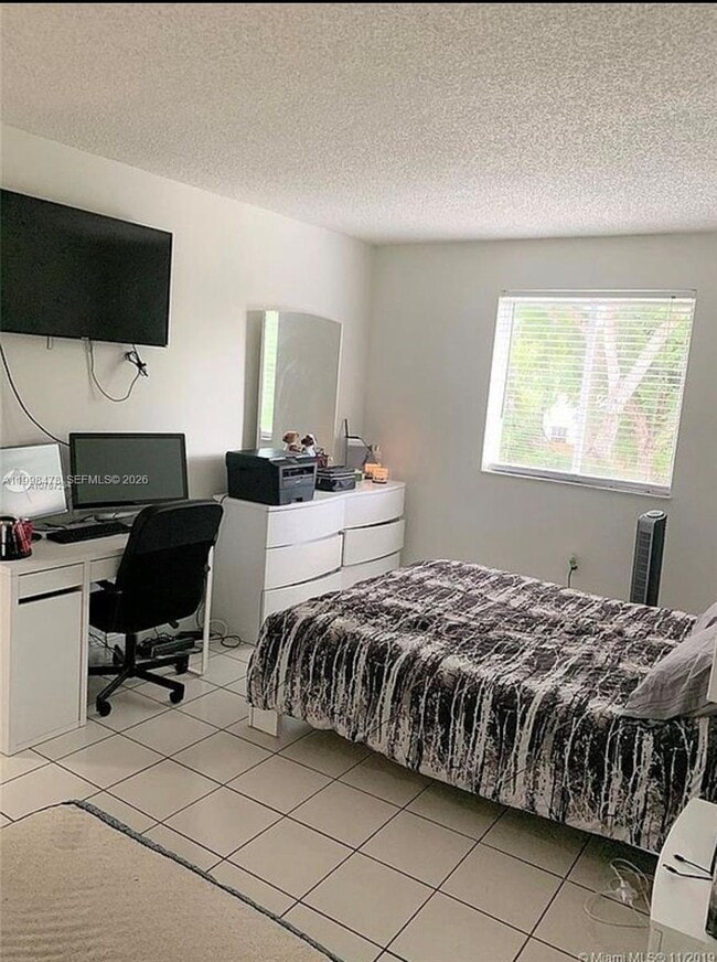 Photo - 6205 SW 131st Ct Unidad 203