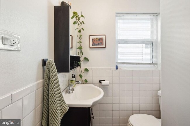 Photo - 2651 Agate St