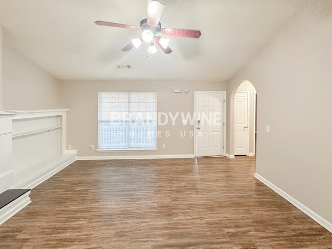 Photo - 4830 Buckeye Pl