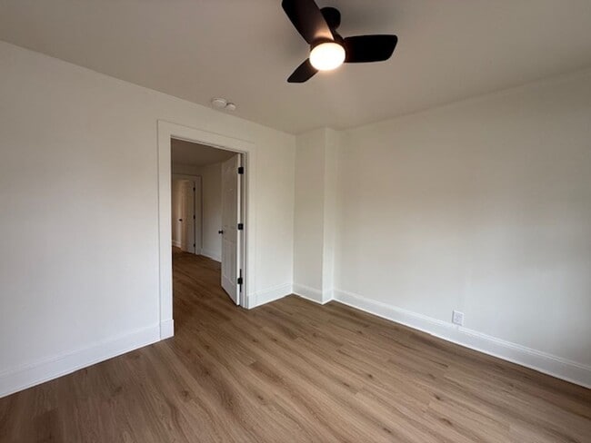 103 Broughton St