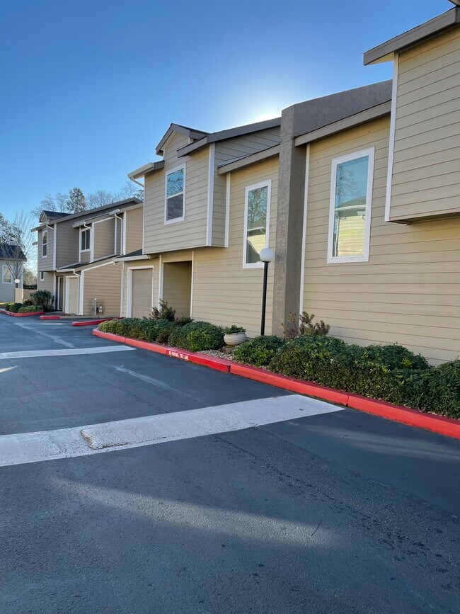 Photo - 6102 Beech Ave