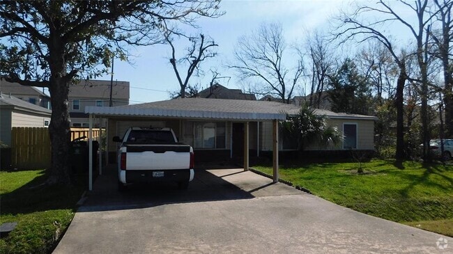 Building Photo - 2206 Silverbonnet St Rental