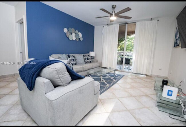 Photo - 19801 E Country Club Dr Unit 4-103