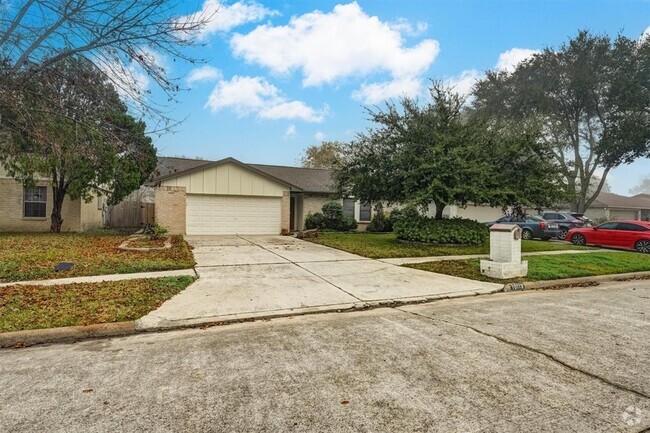 Building Photo - 10118 Fernstone Ln Rental