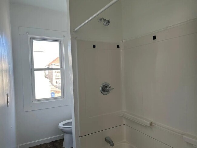 175 Phillips Ave Unit 2