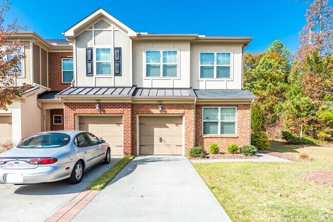 Building Photo - Beautiful 4-bedroom, 3-bathroom Townhome i...