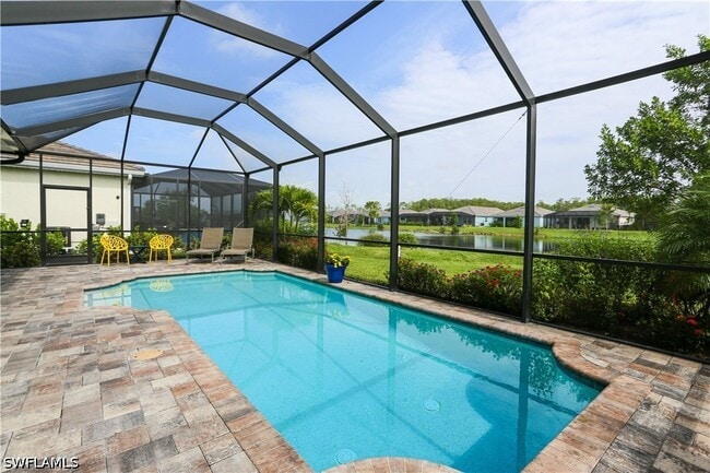 Photo - 16579 Crescent Beach Way