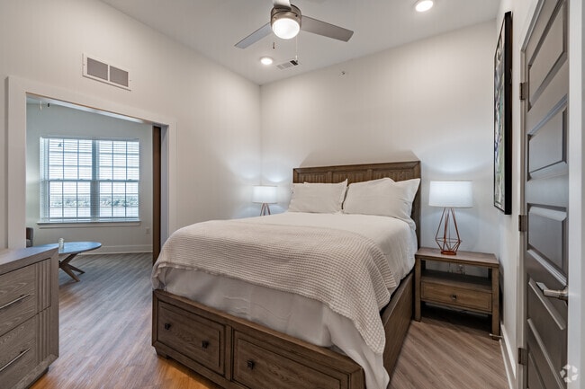 1BR, 1BA - 624SF - The Oliver Luxury Apartments