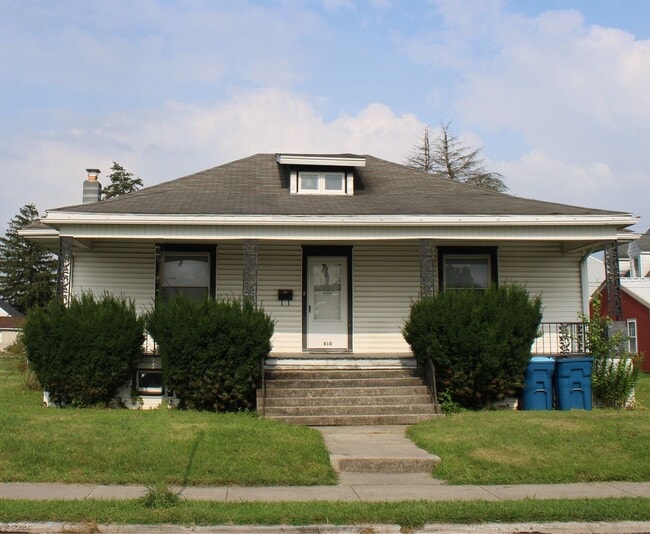 Building Photo - Cape Cod Rental